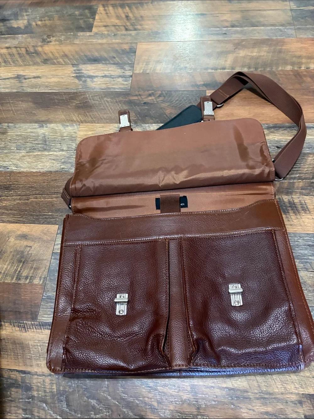 Wilson's Leather Briefcase Brown Laptop Messenger Bag Commuting Travel Work Y2K